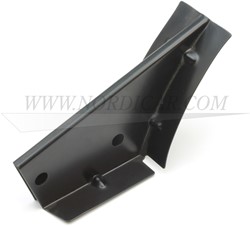 Bumper bracket at spare wheel compartment Volvo Ama sedan 120 130 653618