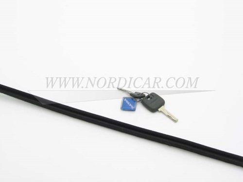 Window channel guide Rail - black- per meter Volvo Ama bovenzijde en B-stijl zijde 663610-2