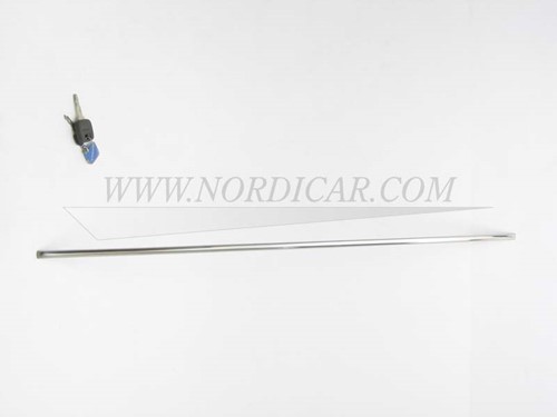 Baguettes de portes avant gauche et droite Volvo 144 145 164 244 245 677537