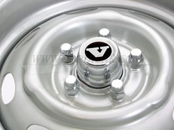 GT rim hub cap set Front and Rear with wheel nuts Volvo 544 210 Amazon P1800S 684849