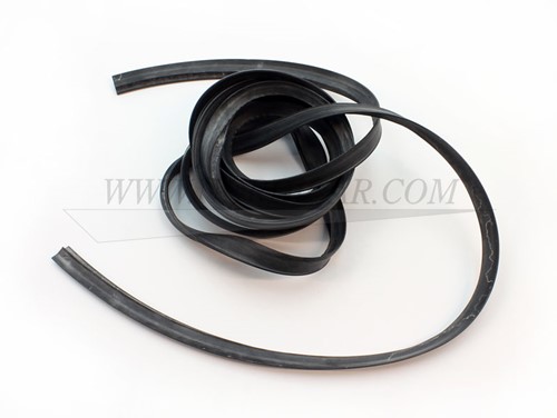 Abdeckleiste, Verglasung Frontscheibe- Gummi Volvo 240 260 excl. Polar 1254562