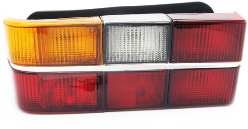 Feu arrière – unité Gauche- chrome Volvo 240 260 ('79-) 1372212