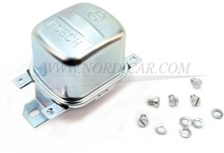 Spanningsregelaar BOSCH 12V 30Amp Volvo 544 210 Ama P1800 238640