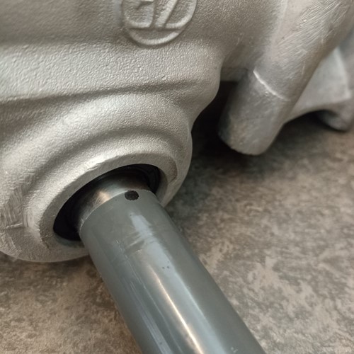 Steering rack -NEW Volvo P1800E 1800ES 250143-3