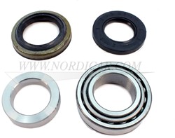 Wheel bearing set Rear