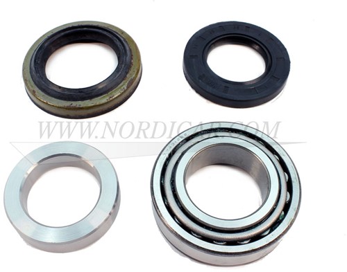 Wheel bearing set Rear