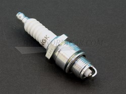 Bougie d'allumage NGK BP6HS Volvo B18B B20B B20D B20E B20F B30E 271411