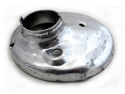 Veerschotel Vooras Links = Rechts  Volvo 240 260 272405