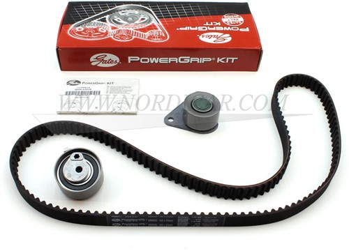 Distributie riem set: Gates Volvo 850 S/V70 -00 S80 V70 -01 Tdi D5252Tx 30758271