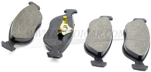 Kit de plaquettes de frein avant – disques ventilés. Volvo 440 ch 6387- 480 ch 538520- 3344703