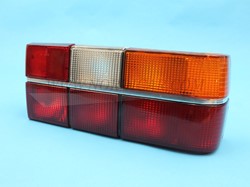 Heckleuchte Rechts mit Chromrahmen Volvo 740 sedan 82-89 3518919