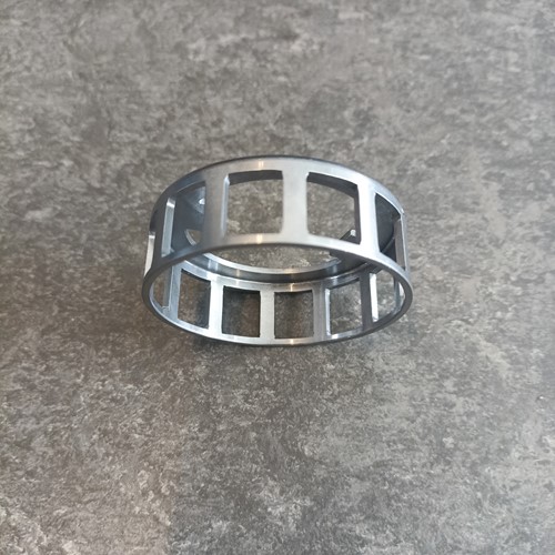 Vrijloopkoppeling lagerkooi D-type Volvo Ama P1800S 142 144 145 380259-3