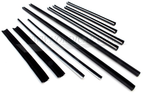 Window channel guide Kit- Front: Left and Right Volvo Amazon P120 P220 4d en combi 502