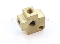 Brake lines (5 circuits) junction  Volvo Amazon enkel remsysteem 653777-2