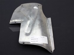 Halter Schmutzfänger- hinten rechts- Edelstahl Volvo Ama 220 combi 663547