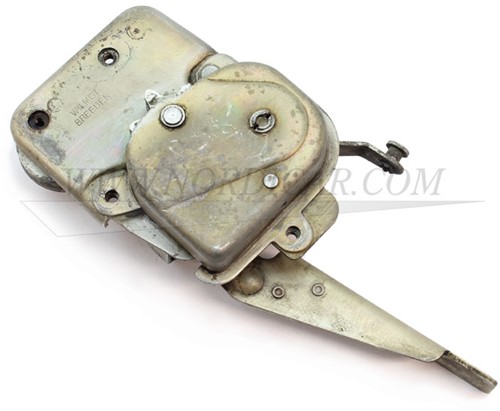 Door lock Right front door -used part Volvo Amazon 667432