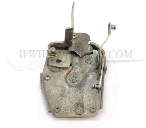 Door lock Right rear door -used part Volvo Amazon 667434-2