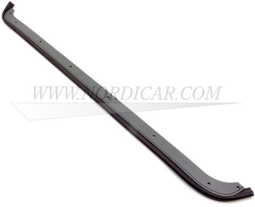 Deurpaneel rubber Rechts Volvo P130 667515