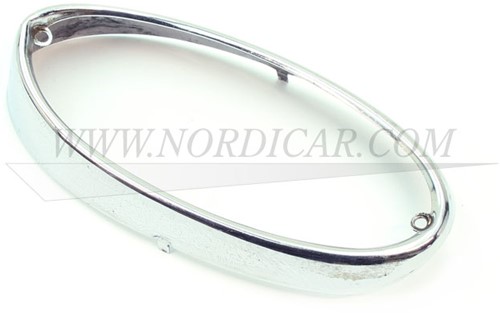 Chromrahmen, Heckleuchte -Gebrauchtteil Volvo Ama 667678