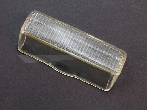 Feu de plaque – verre -pièce utilisée Volvo 1800S/E 668112