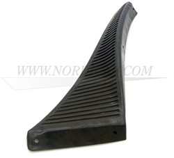 Gravel deflector- Left Volvo 1800 669637
