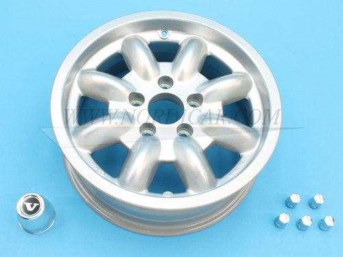 Jeu de jantes 15 x 5,5J modèle Minilite  Volvo Amazon 1800S 670452