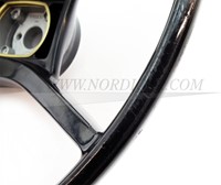 Volant de direction, forme de papillon -pièce utilisée Volvo Amazon 1969-1970 673422-2