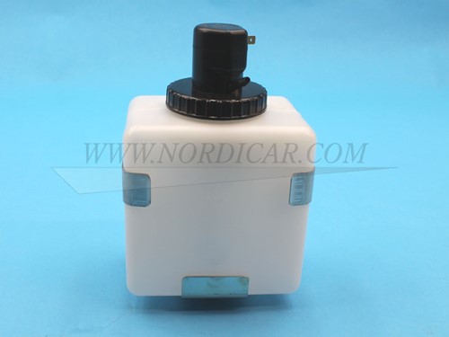 Window washer pump Volvo Ama 1800S E ES 142 144 145 164 688400