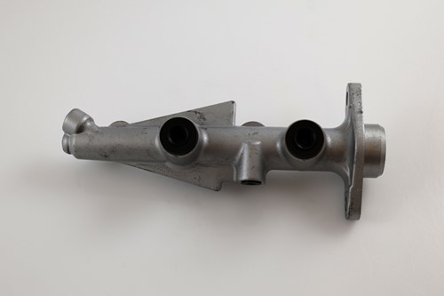 Maître-cylindre de frein Volvo 740 1359693