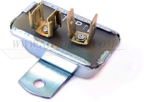 Stabilisateur de tension Volvo P1800E 1800ES 686396-2