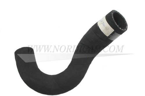 Radiator hose- Lower Volvo 164 -32399 m/AC 164 32400- m/AC z/AC 687141