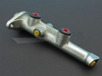 Master brake cylinder Volvo 240 260 (leidingen rechts) 8111006 Voor autos met injectie moto-2