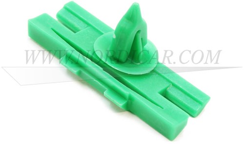 Clip, Body trim Side Skirt 850 S/V70 -2000 Volvo 850 S/V70 -00 9178777-2