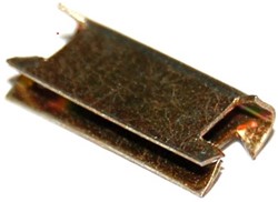 Pince caoutchouc de hayon - Joint lèche vitre Volvo 1800ES 142 144 145 164 944102