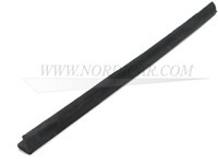 Ventwindow rubber seal- vertical- Left/Right Volvo 445 210 96282
