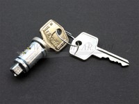 Serrure de malle arrière Volvo 120 130 666229