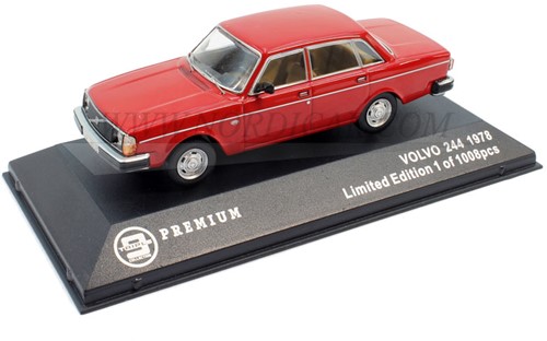 Model car Volvo 244 1978 Red Volvo 244 1978 1 43 TRI10016-3