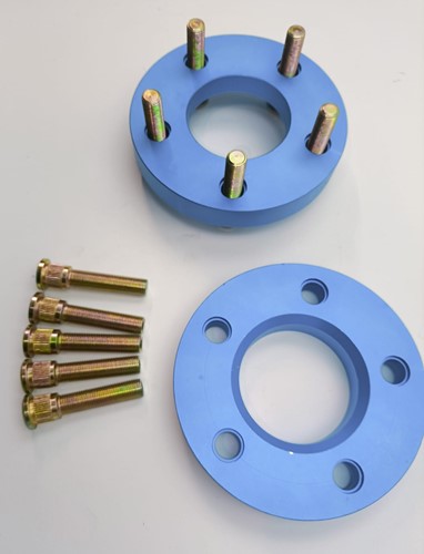 Wheel spacer 22mm set 2pcs +bolts Volvo 544 210 Ama 1800 563008